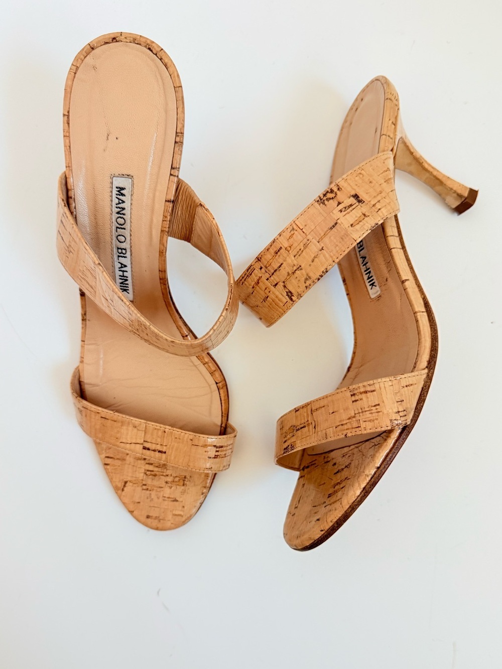 Y2K Manolo Blahnik Cork Kitten Heel Mule Sandals Beige Patent Cork Slides EU 37